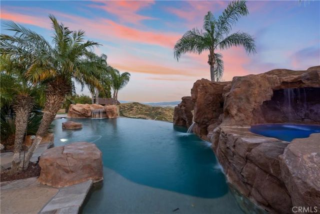30308 Mallorca Place, Castaic, CA 91384
