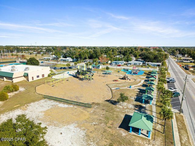 1607 W 13th Street, Panama City, FL 32401