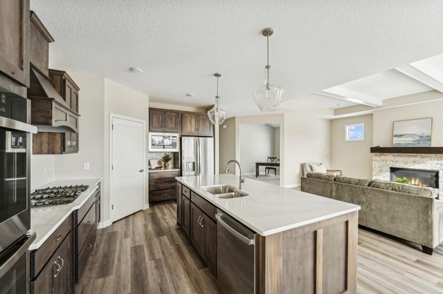 19993 Hunters Ridge, Corcoran, MN 55374