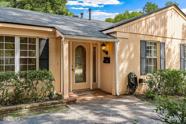 450 Albert Avenue, Shreveport, LA 71105