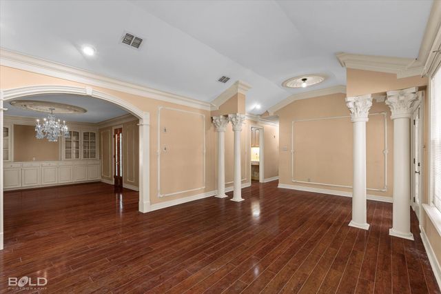 450 Albert Avenue, Shreveport, LA 71105