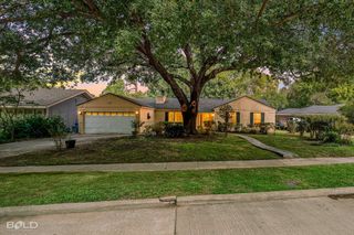 450 Albert Avenue, Shreveport, LA 71105