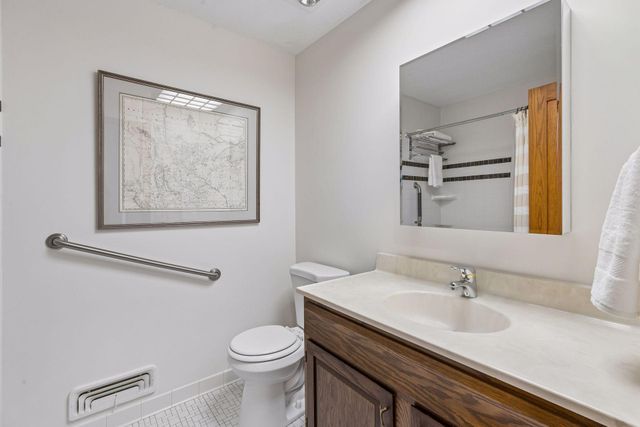 1086 Cedar View Drive, Minneapolis, MN 55405