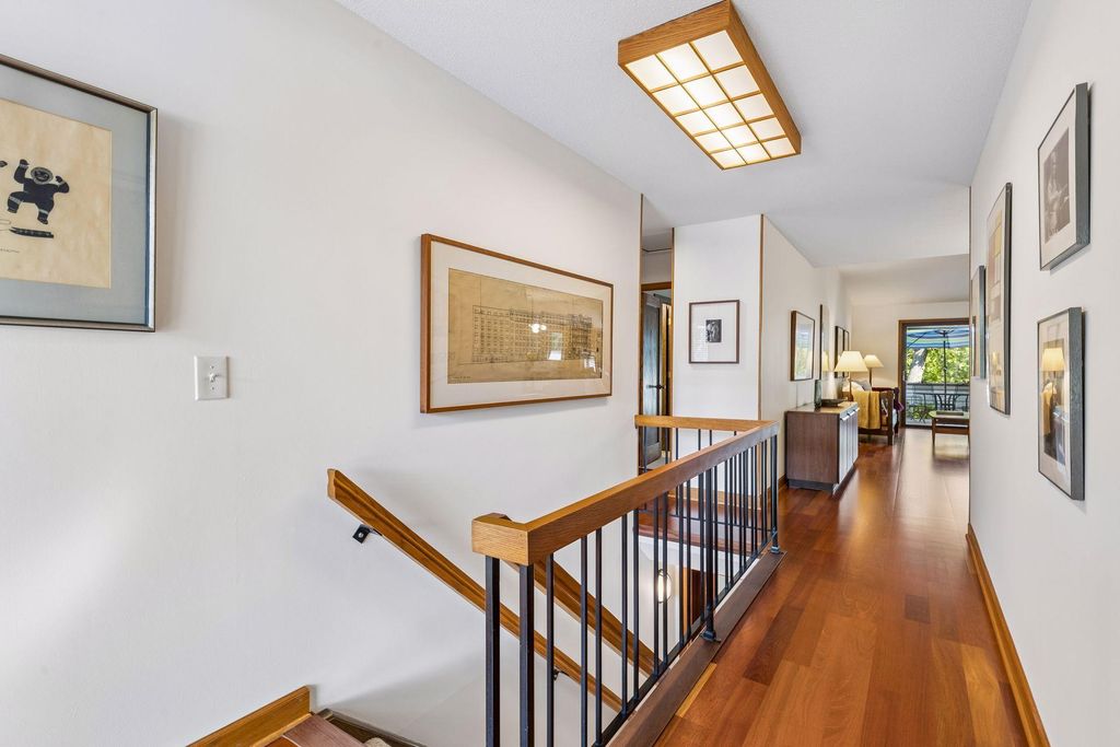 1086 Cedar View Drive, Minneapolis, MN 55405 — photo 4