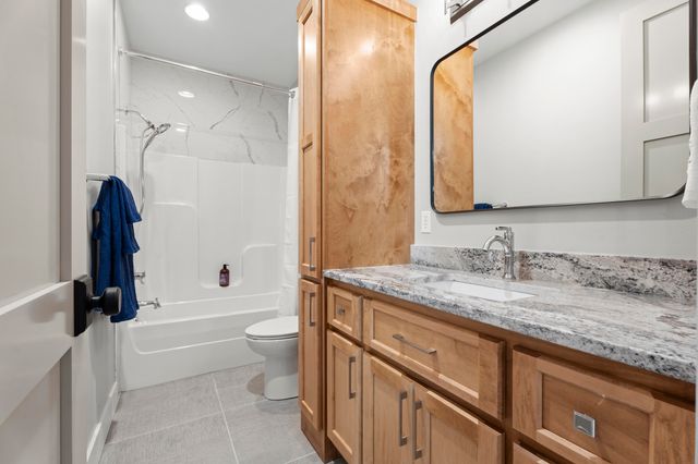 55275 E 298 Road 1, Monkey Island, OK 74331