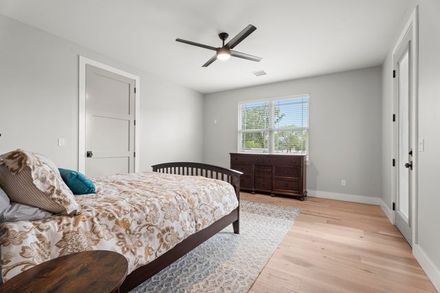 55275 E 298 Road 1, Monkey Island, OK 74331