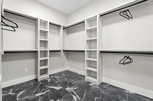 55275 E 298 Road 1, Monkey Island, OK 74331