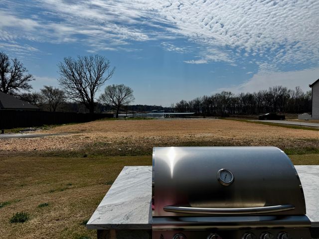 55275 E 298 Road 1, Monkey Island, OK 74331