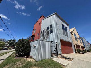 2605 Calumet 24, Houston, TX 77004