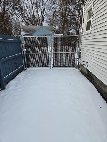 25 Emerson Park, Rochester, NY 14606