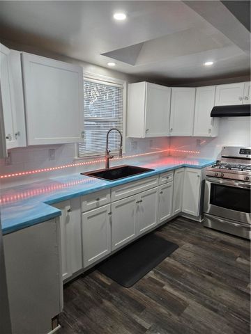 25 Emerson Park, Rochester, NY 14606