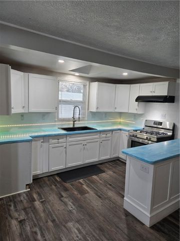 25 Emerson Park, Rochester, NY 14606