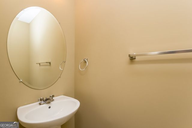 110 Hill Crest Circle, Hiram, GA 30141