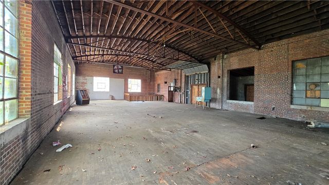 215 W Church Street, Anderson, SC 29624