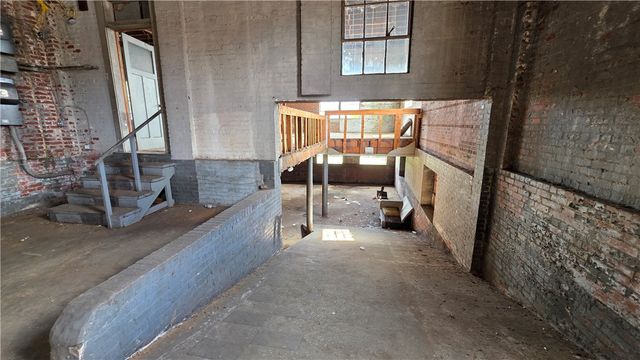 215 W Church Street, Anderson, SC 29624