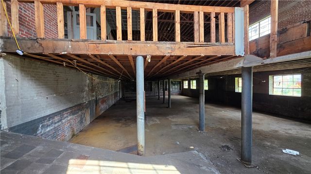 215 W Church Street, Anderson, SC 29624