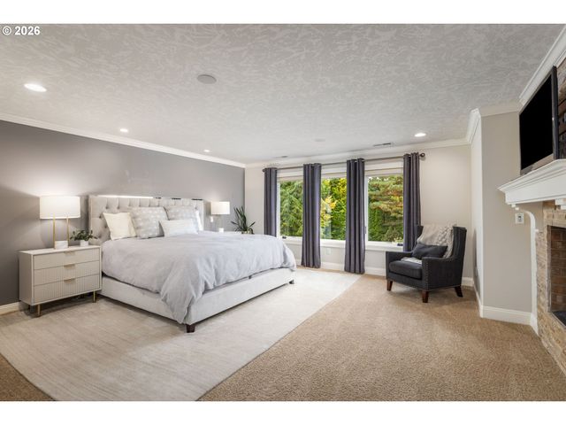 10019 Se TERRA LINDA Ct, Happy Valley, OR 97086