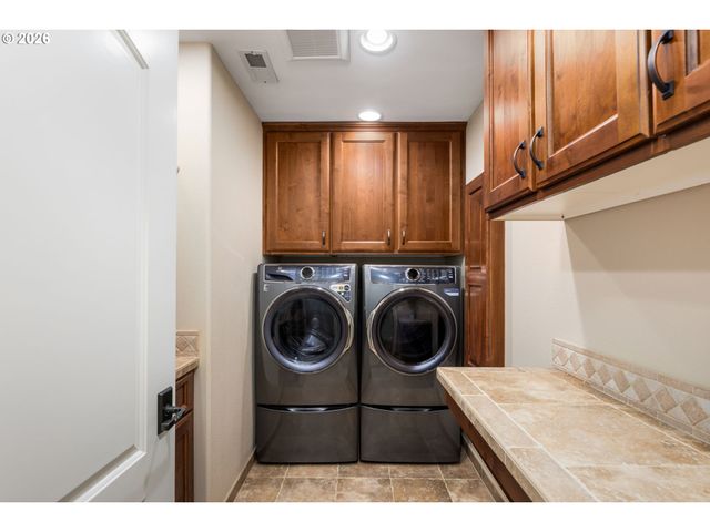10019 Se TERRA LINDA Ct, Happy Valley, OR 97086