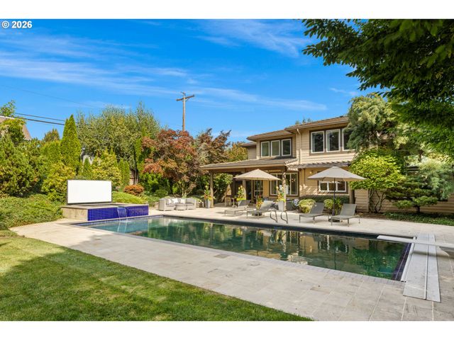 10019 Se TERRA LINDA Ct, Happy Valley, OR 97086