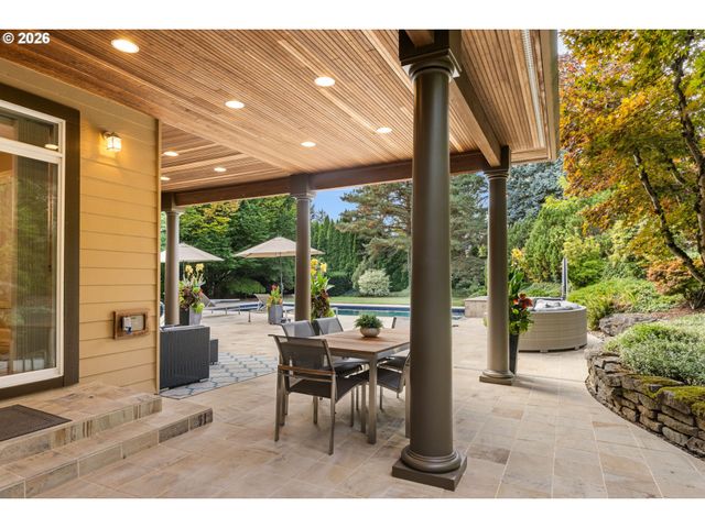 10019 Se TERRA LINDA Ct, Happy Valley, OR 97086