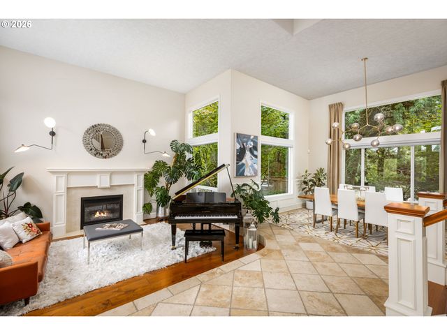 10019 Se TERRA LINDA Ct, Happy Valley, OR 97086