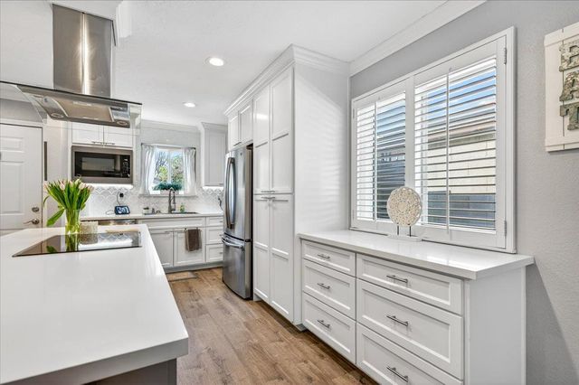 4360 W Avalon Avenue, Fresno, CA 93722