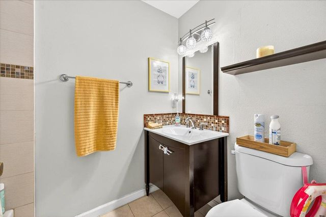 4360 W Avalon Avenue, Fresno, CA 93722