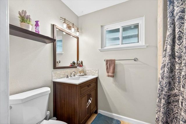 4360 W Avalon Avenue, Fresno, CA 93722