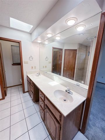 7208 NW Willow Creek, Lawton, OK 73505