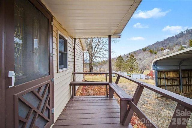 170 Styles Road, Burnsville, NC 28714