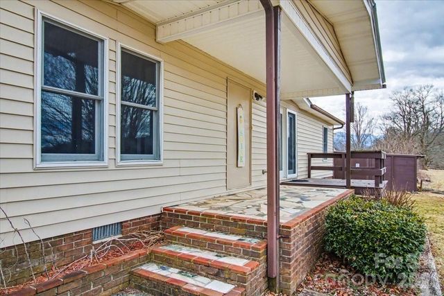 170 Styles Road, Burnsville, NC 28714