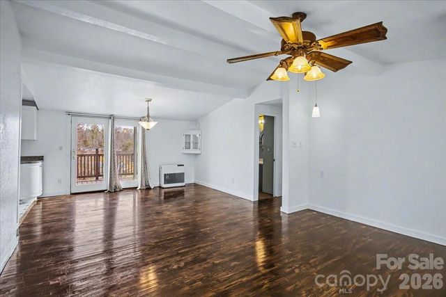 170 Styles Road, Burnsville, NC 28714