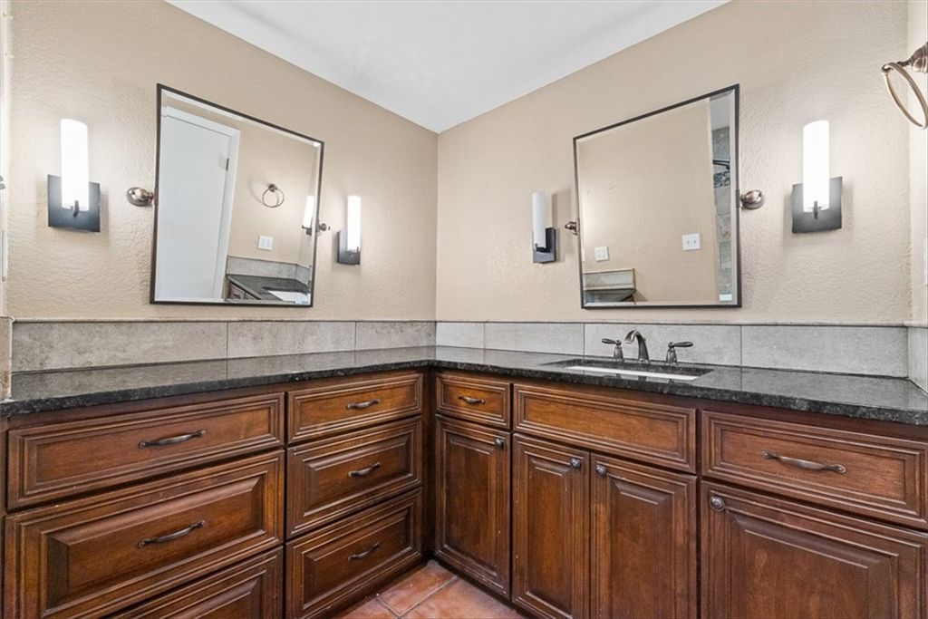 121 NORTH SIERRA WOODS Dr, Rockport, TX 78382 — photo 5