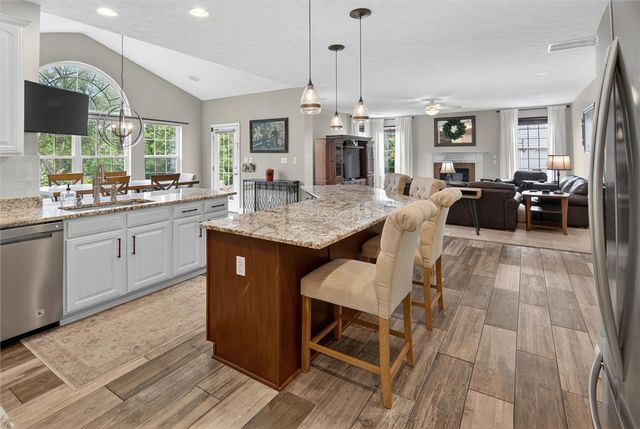 8909 Bella Danyelle Ct, South Fayette, PA 15017