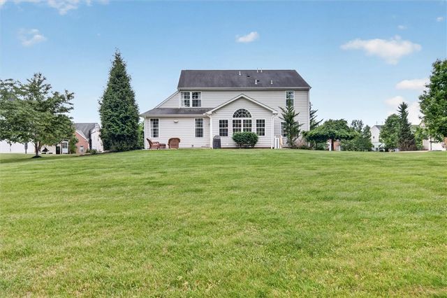 8909 Bella Danyelle Ct, South Fayette, PA 15017