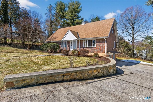 21 Rexview Circle, Trumbull, CT 06611