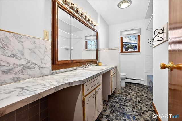 21 Rexview Circle, Trumbull, CT 06611