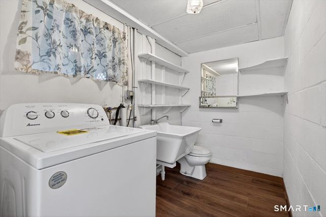 21 Rexview Circle, Trumbull, CT 06611