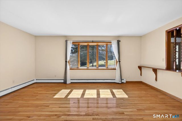 21 Rexview Circle, Trumbull, CT 06611