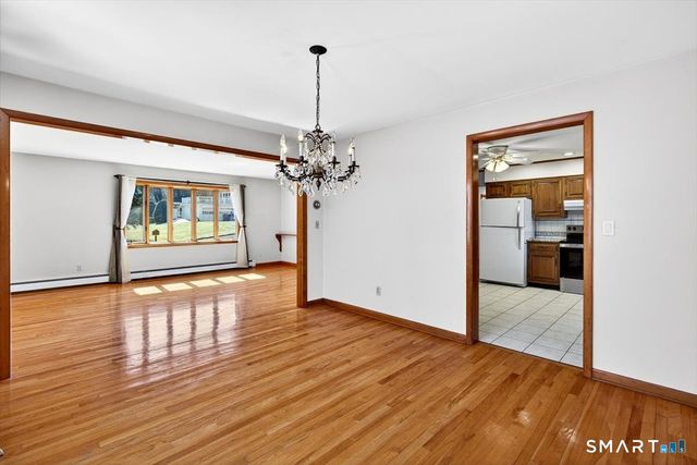 21 Rexview Circle, Trumbull, CT 06611