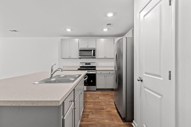 207 Cozy Brook Court, Summerville, SC 29486