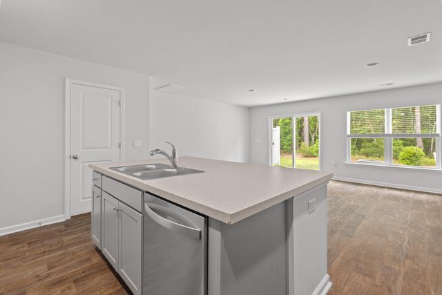 207 Cozy Brook Court, Summerville, SC 29486