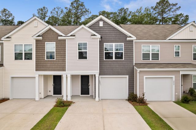 207 Cozy Brook Court, Summerville, SC 29486