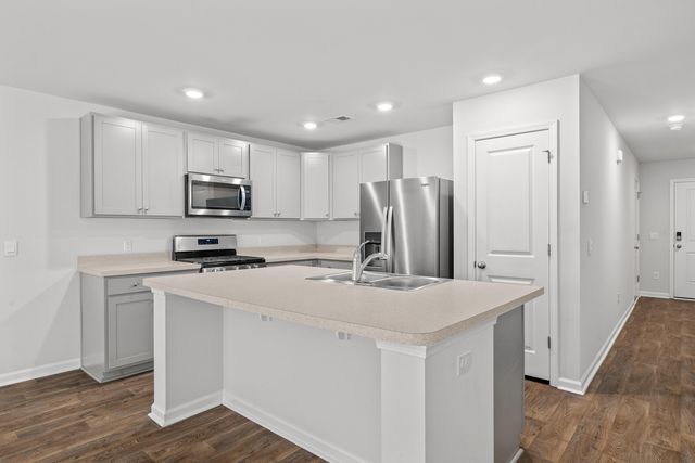 207 Cozy Brook Court, Summerville, SC 29486