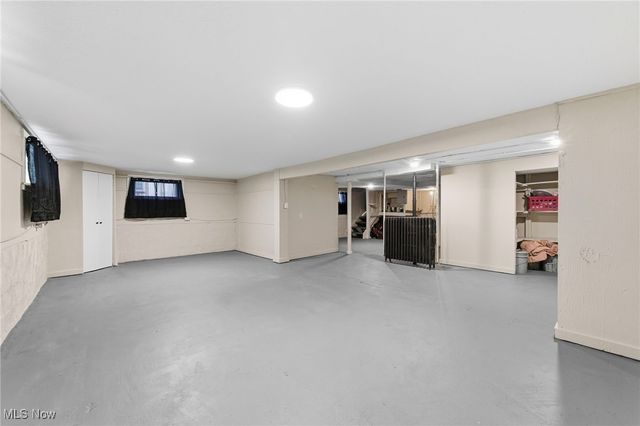 8 Shawondassee Drive, Timberlake, OH 44095