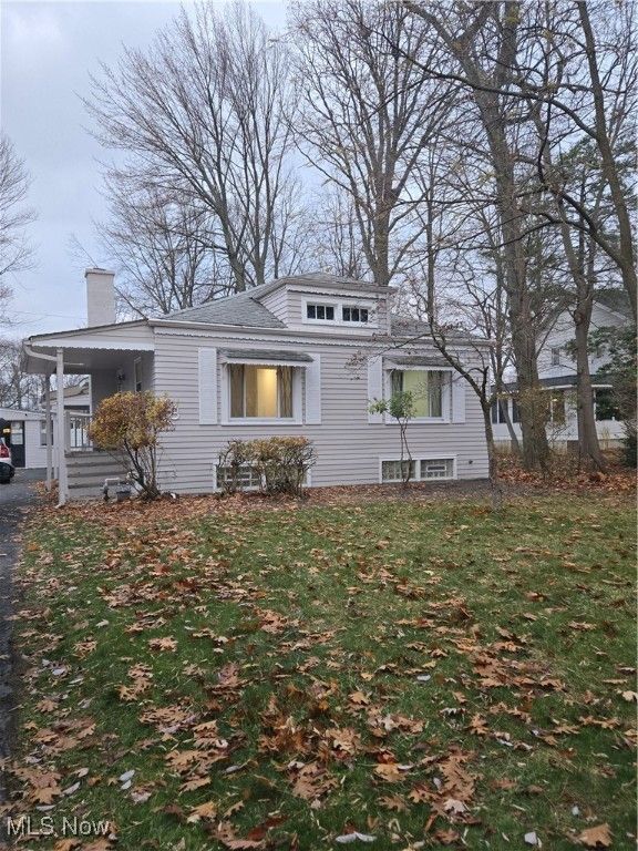 8 Shawondassee Drive, Timberlake, OH 44095
