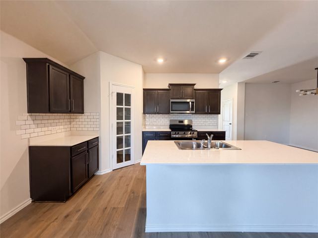6424 Waterfall Lane, Princeton, TX 75407