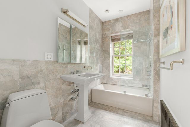 506 E 87TH Street, New York City, NY 10128