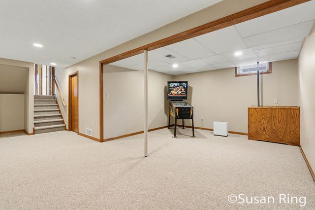 8591 Fowler Court Ne, Courtland Twp, MI 49341