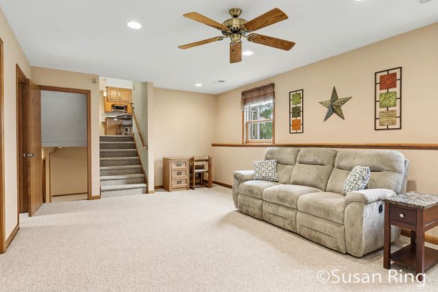 8591 Fowler Court Ne, Courtland Twp, MI 49341